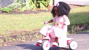 10K views · 184 reactions | Elle P Stewart always get lots of requests on how she creates her afro look. They use lots of water along with our As I Am Born Curly Argan Leave In Conditioner and the Hair and Body Oil to achieve this look.  Receive 20% off online purchases of the As I Am Born Curly collection until Sept 13th with our code "BORNCURLYB2S" at bit.ly/BornCurlyAIA | As I Am | Facebook