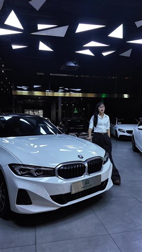 BMW 320i Sportline 2024: Đánh Giá Chi Tiết