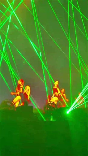 BLACKPINK PERFORMS JUMP IN HONG KONG. #blackpink #jisoo #jennie #lisa #rosé #deadline