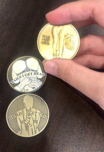 Interesting commemorative coins, for friends, that will be very interesting.#gifts #forfriends #commemorativecoin #exquisitegift #couple