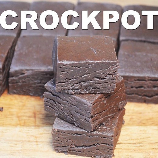 3.8M views · 815 reactions | Just 5 Ingredients to make this Easy Crock Pot Fudge! It's Sugar-Free, Low Carb, Keto and Dairy Free Too! FULL PRINTABLE RECIPE: https://www.sugarfreemom.com/recipes/crock-pot-refined-sugar-free-dairy-free-fudge/ | SugarFreeMom.com | Facebook