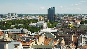 Ina hat das Köfferchen gepackt - und war auf Reisen in Europas Norden! Am 1. und 2. Weihnachtsfeiertag zeigt das NDR Fernsehen ab 18.15 Uhr Inas Reiseberichte aus Island und Stockholm. Und am 30.12. geht's nach Riga. Kommt doch mal mit! | INAS NACHT