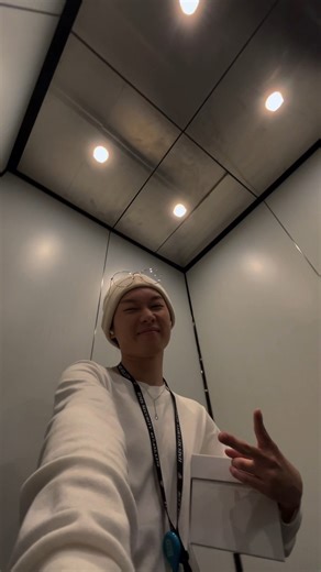 Our top medical student, Wei Chung, packed his bags, flew across the world, and rewrote what he thought was possible at Harvard. 🌎💫 And he's now sharing a day-in-the-life sneak peak of his year of high-impact research at Harvard 🏫 From research labs to unforgettable experiences to awesome food, he experienced it all. 🔬🧪 UCSI is proud of Wei Chung and we are happy to support more students who aspire to greater things. 🚀 #UCSIStarTrek #HarvardJourney #GlobalExposure #StudentStories #ucsiuniv