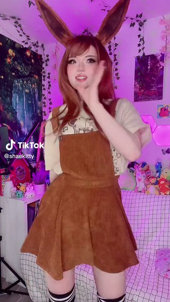 Valentine's Day Eevee Cosplay for E-Girls