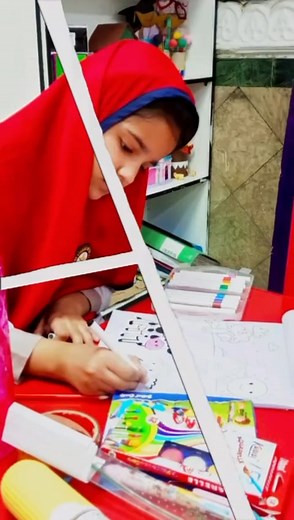 Drawing Time In Class 4 Our Class 4 students let their imaginations flow during Drawing Time! ️✨ Each stroke of color reflected their creativity, confidence, and joy of self-expression.  Art truly speaks louder than words and today, their drawings said it all! ❤️️ #DrawingTime #CreativeKids #YoungArtists #ArtInEducation #HandsOnLearning #FunLearning #StudentCreativity | International Islamic University Islamabad School, Red Brick Campus | Facebook