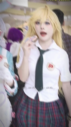 Sakura Haruno Cosplay from Naruto Shippuden