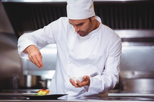 Currículum para cocinero: guía, ejemplos y 4 plantillas