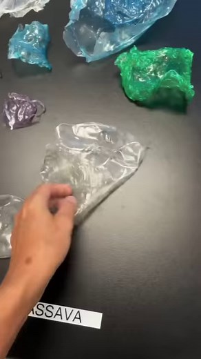 🌱🌍 Creating Sustainable Bioplastic at Home! 🏠♻️Check out this amazing homemade bioplastic I made using simple ingredients like starch and vinegar! 🌿💡 It's an excellent and eco-friendly DIY project that you can easily do at home. 🌟 Reduce plastic waste and explore sustainable alternatives with this fun and educational activity. Let's make a positive impact on our planet! 🌎💚#BioplasticCreations #SustainableDIY #ReducePlasticWaste #EcoFriendlyProject #GoGreen ♻️🌿🌍Step 1: Mix the ingredien