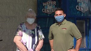 Delivery Man With Great Plates Program Helps Save Woman's Life