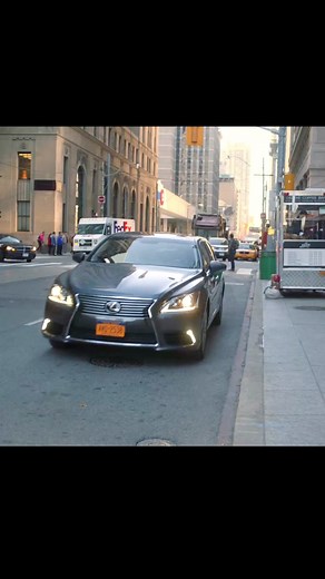 71K views · 228 reactions | This is just a joke. Most builders are awesome. Unfortunately, a look around my FB group and you’ll see some horror stories. #comedy #funny #realestate#fail #constructionfail #Homebuildingfail #funnyfail | Builder Brigade | Facebook