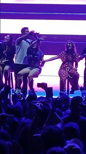 Big Time Rush sings 'Worldwide Girl' LIVE in Paris | 11 June 2024 #bigtimerush #btr #music #concert