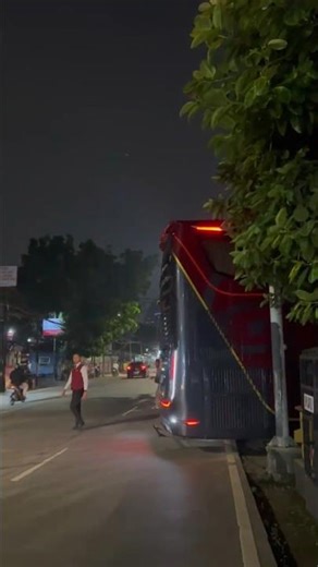 bus mewah double decker take off 🙌 #juragan99 #shotsviral