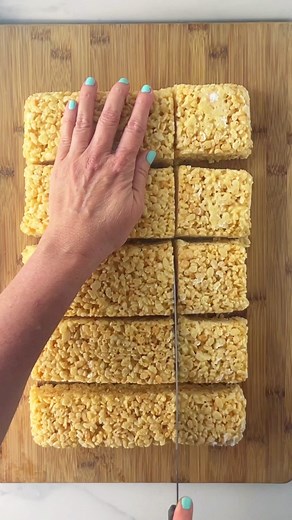 What’s better than homemade Rice Krispie treats?! I’ve made 3 DOUBLE batches this week and have a few secrets to share. Stay tuned…#homemadericekrispytreats #ricekrispytreats #snapcracklepop | Mom Loves Baking