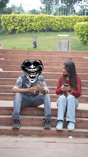 396K views · 12K reactions | Make-up or Filter ka Kamaal hai藍 #ajgarbadmash #comedy #attitude | Zia Kamal Films | Facebook