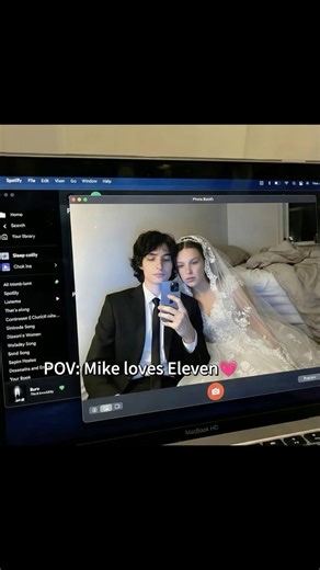 Mike loves Eleven💗🥰#strangerthings #mileven #elevenhopper #mikewheeler #picwizai