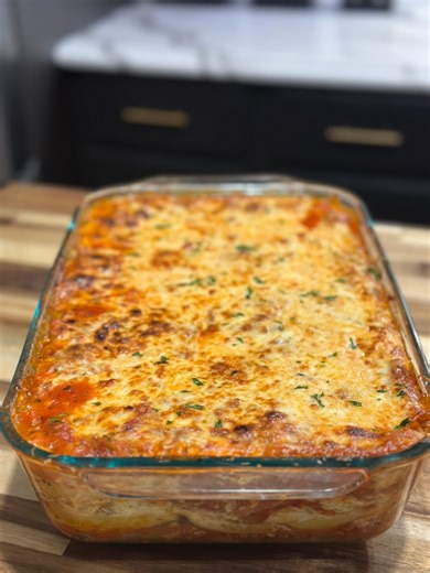 4.1M views · 89K reactions | This is the Lasagna Garfield was going crazy over. Perfect Dinner ideas that will not last long. #cooking #dinnerideas #whatsfordinner #lasagna #pasta #dinner #easyrecipes | Cooking with Mr. Cooper | Facebook