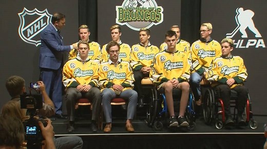 Humboldt Broncos bus crash survivors gather in Las Vegas