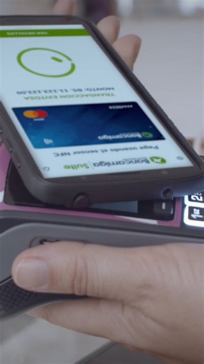 Bancamiga Banco Universal on Instagram: "Bancamiga Suite una app a tu medida. 📏 Disfruta de una experiencia más rápida, segura y personalizada. Paga de manera fácil y rápida, con solo acerca tu teléfono al punto de venta y disfruta de pagar sin complicaciones. Si no la tienes, ¡descárgala ya! 📲 ✅Disponibles para Android y IOS ¡Descubre todas las novedades y lleva tu banco en el bolsillo! #BancamigaSuite #app #ProductosBancamiga #app #candadovirtual #Innovación #Tokenización"