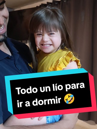 Génesis haciendo de las suyas para no ir a dormir 😅😆😂🤣😆😂🤣😆😂😆😂😆🤣😂😆🤣 #sindromededown #sd #parati