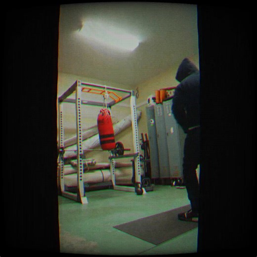 There is no rest for the weary they say. While many may fight their own battles in their own way, one of my coping skills is choosing to hit the bag to deal with my issues such as anxiety, depression and anger to say the least. Got rid of all my toxins cold turkey, regaining my mental focus and life ... Speed bag training next, style of training CQC... Close Quarter Combat similar to the last video. (Not a tutorial, just an outlet to help deal with my mental and physical health) #health #mentalh