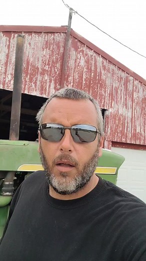 Restoring Vintage Tractor Dilemma: Balancing Flaws and Restoration