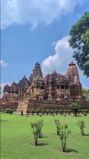 Khajuraho Temples Explained | Ancient India’s Most Detailed Temple Carvings