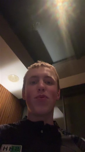 @Stijn_123 #fris #noortjehebjealleboekjesuitdekastgehaald
