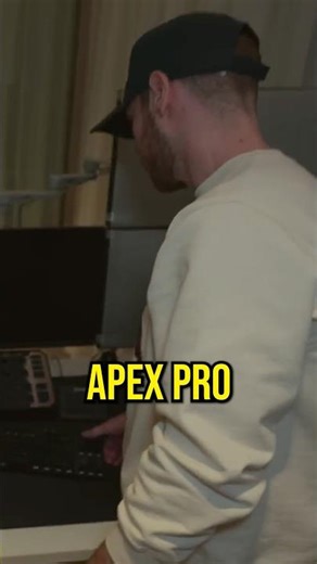 Here's Why Mongraal Uses This Keyboard 😳