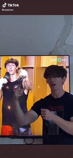 The regret is everything #flamingo #albertsstuff #flamingowastaken #albertaretz #albertpics #albertvideo #mrflimflam