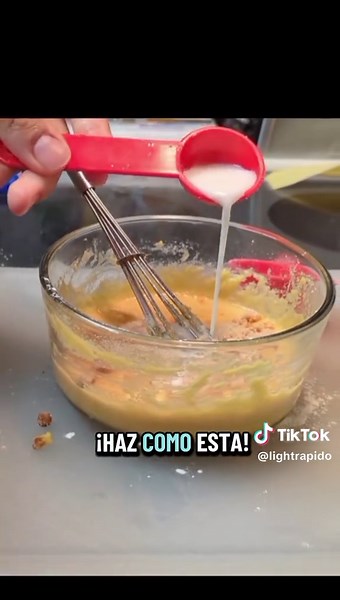 Sí puedes comer rico aunque tengas diabetes 💚 Estos panquecitos de coco son solo una de las 500 recetas deliciosas que tengo para ti 👇 Ve al link de mi perfil y consigue tu recetario ahora 🥥💚 #recetasparadiabeticos #diabetescontrolada #diabetes #diabeticos #creatorsearchinsights