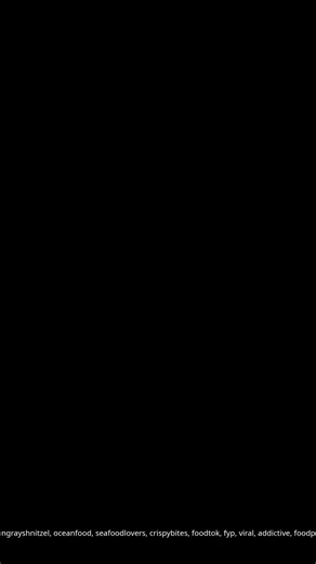 Stingray Shnitzel: Insanely Crispy Ocean Delight! 🐚🥔 #Shorts