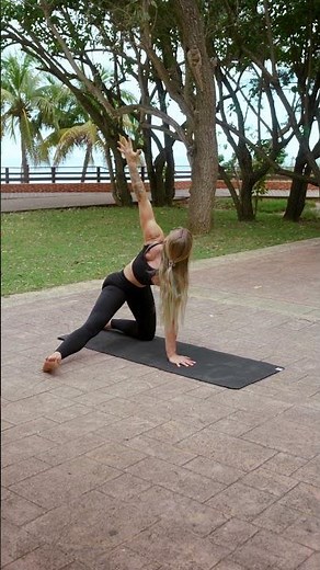 HOW TO: ADDUCTOR STRETCH WITH THORACIC ROTATION #demo
