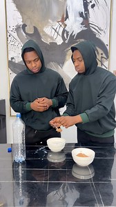 Testing if coco powder is hydrophobic | Doubledstwins