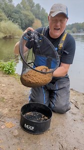 100K views · 433 reactions | PELLET PREP!  Preparing your pellets for moulding onto a method feeder correctly is so important to getting the most from your fishing.  This quick tip from Graham West will make this process so much easier... #TeamMAP #MAPFishing #fishing | MAP Fishing | Facebook