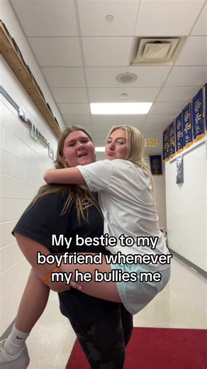 My little protector @🎱🍂Andrea 🎲🃏 #bestfriend #funny #relatable #fyp #fypシ