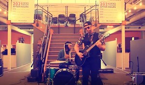 I Told You, the duo featuring Adam Holman and Andre “Dre” Robinson, performs "Single for the Summer" at the July Newsroom After Hours show. You can follow them on Facebook (I Told You) and subscribe to their YouTube channel to hear more of their music: https://www.youtube.com/channel/UCErOlLMd42NjT5NMiE8M6Zw Follow Newsroom After Hours on Instagram: https://www.instagram.com/newsroomafterhours/ Join our Facebook Group: https://www.facebook.com/groups/newsroomafterhours Our next Newsroom After Ho