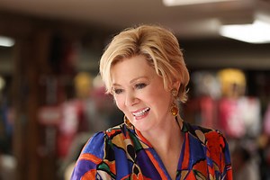 Hacks Returns with Confident, Ambitious Second Season | TV/Streaming | Roger Ebert