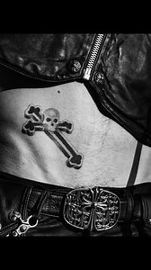 “Change” live from Belgium. Tonight we bring the album to Europe. Amsterdam you’re up first. I want you LOUD. | Yungblud