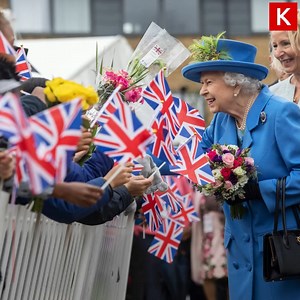 6.2K views · 256 reactions | The Queen's secret handbag messages decoded | KentLive | Facebook