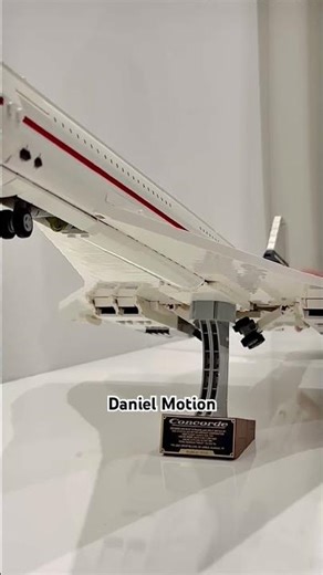 The most satisfying LEGO Icons 10318 Concorde mechanism ever? ✈️