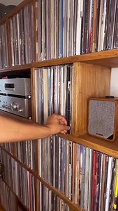 17K views · 306 reactions | U2, The Joshua Tree (1987). @songs_fromthebigchair . . . . #audiophile #vintagestereo #vintagehifi #hiend #retrosound #vinyl #vinyllove #audioporn #vinylporn #records #vinyladdict#vinyligclub #vinylcollectionpost #vinylrecord #music #musicporn #hifi #recordcollector #instavinyl #vinylcommunity #amplifier #highend #vintageaudio #vintagesound #vintagegear #speakers #highend #tubeamp #ilovevinyl | Hificine | Facebook