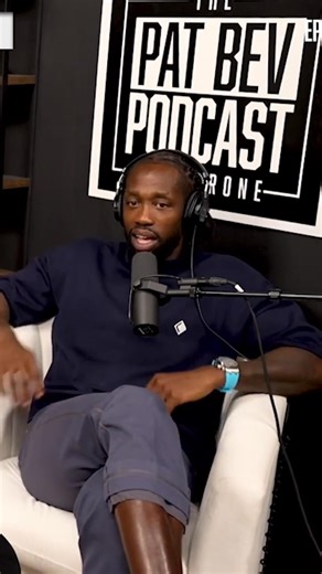 Who deserves the arm rest on a plane？ | Flash Cast