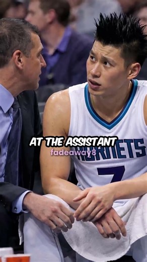 Jeremy Lin Got Benched Mid Game