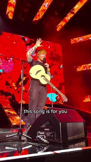 Ed Sheeran Performing 'Eyes Closed' Live - First Time Performance