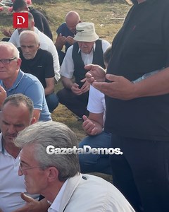 711K views · 2.2K reactions | Familjarët me lot në sy i japin lamtumirën e fundit 35-vjeçarit, Rrahim Latifi i cili vdiq tragjikisht pasi u hodh nga Ura në Liqenin e Ujmanit  | N'Demos | Facebook