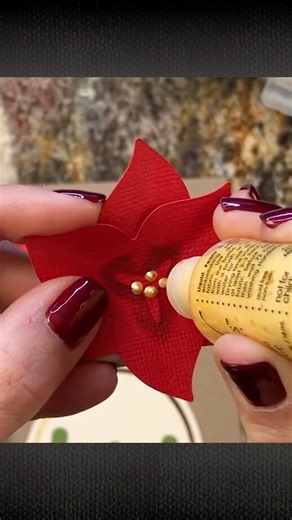 Three techniques level-up this cut file for Cricut, Silhouette or ScanNCut. 1. Brush inkpads on the flower centers for dimension. 2. Pinch the petals gently for lifelike curves. 3. Dot Liquid Pearls or Nuvo Drops in the center for a unique accent. Supply list and SVG in comments. #christmascards #svgfiles #cricutprojects #SilhouetteCameo | SVGCuts