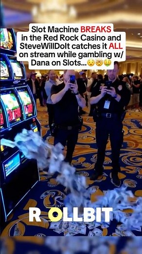 Malfunctions in the middle of all the machines in vegas😧#slots #slotmachine #slotmachines #lasvegas