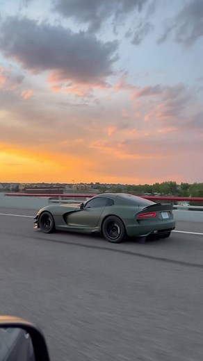 For Sale💥 $345k 2500HP Calvo Motorsports 2013 Dodge Viper V10 Twin Turbo SRT CM2000 package owner: Ryan Lewakowski ig: @mc_rippinz #TURBOKING | TURBO KING