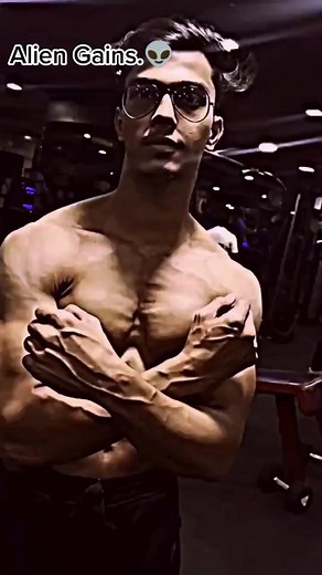 They call this alien gains.👽🔥#aliengains #aliengainzcheck #chestday #chestworkout #gym #gymtok #gymlife#gymmotivation #gymlover #gymrat #fittok #fitness #fitnessfreak #fitnessmotivation #foryou #foryoupage #fyp #fypシ #trend #trending