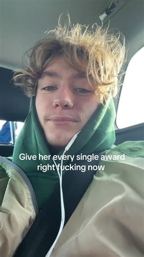 What is her problem i’m giggling